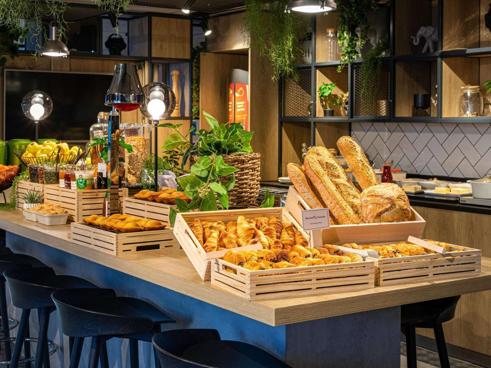 Hotel Ibis Bordeaux Centre - Gare Saint-Jean Zewnętrze zdjęcie